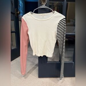 Cropped Long Sleeved ribbed tee.